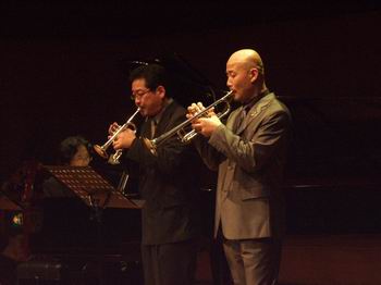 中日音樂(lè)家小號(hào)專場(chǎng)音樂(lè)會(huì)在南京藝術(shù)學(xué)院成功舉辦 