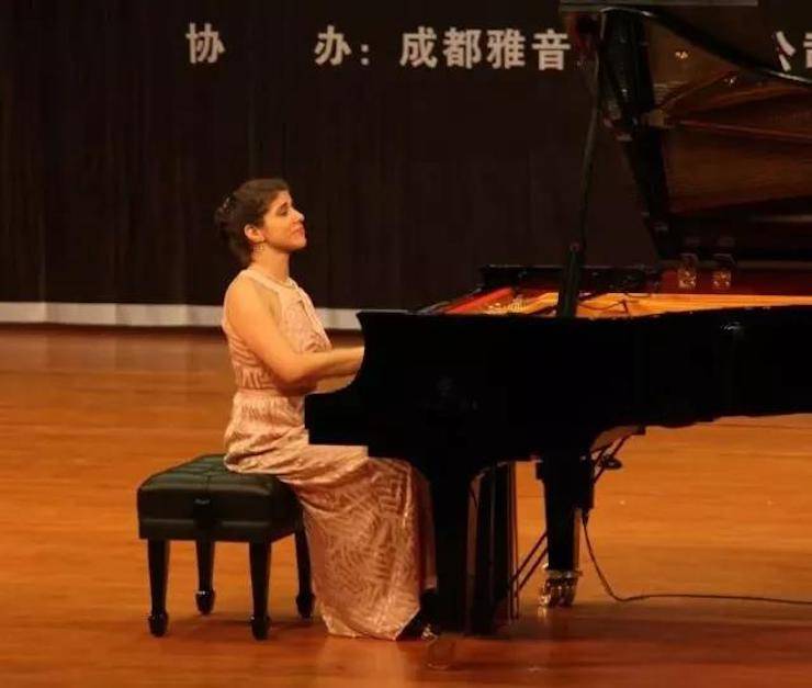 【回顧】2017雅馬哈亞洲音樂獎學(xué)金綿陽師范學(xué)院頒獎儀式暨雅馬哈海外藝術(shù)家Inna Faliks鋼琴音樂會及大師班講座圓滿結(jié)束！