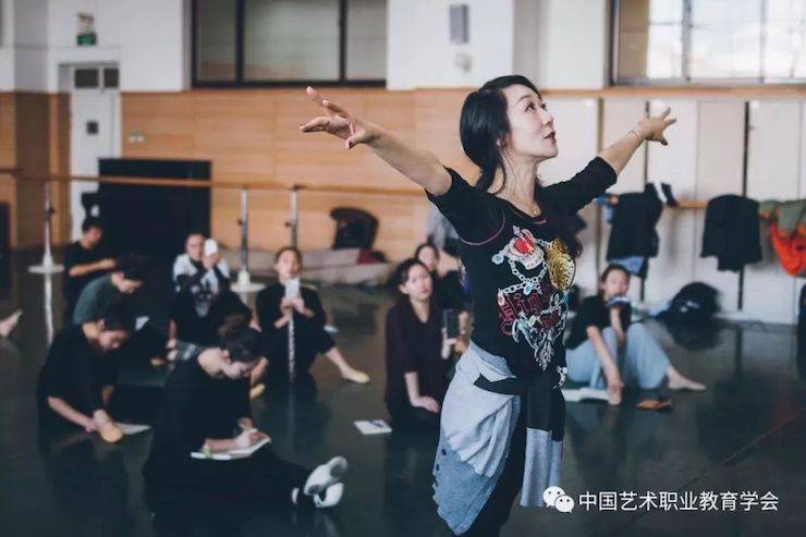 雅馬哈跨界鋼琴及雅馬哈舞蹈教育課件助力“CEFA藝術(shù)教育高級(jí)人才研修班——中國古典舞身韻課”