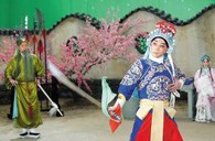 古典與現(xiàn)代的完美結(jié)合－雅馬哈雙排鍵電子琴在京劇中擔(dān)當(dāng)伴奏 